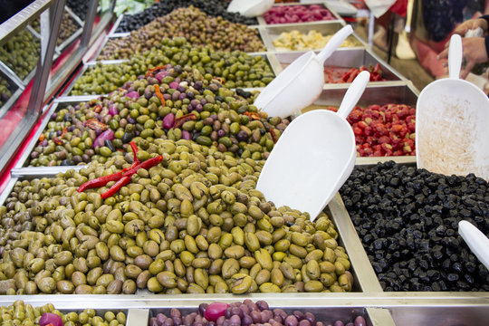 Black and green Marinated Olives