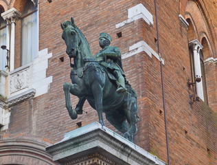 Reiterstatue des Niccolo d`Este in Ferrara / Italien