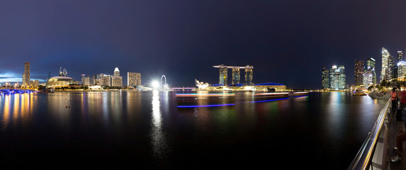 Fototapeta na wymiar panoramic scene of singapore waterfront at night