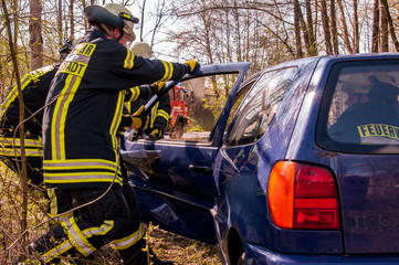 Feuerwehr Verkehrsunfall Menschenrettung
