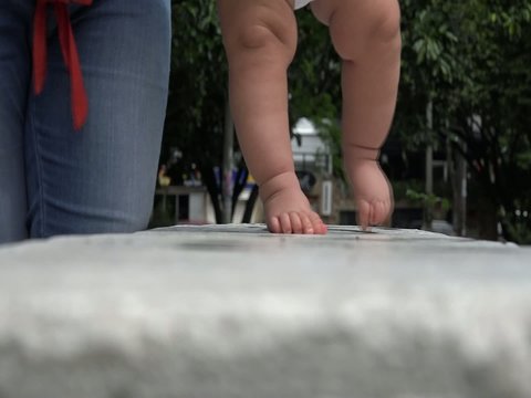 Baby Walking, First Steps