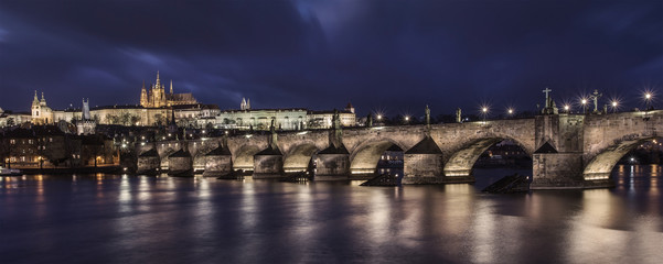 Prague Charles bridge - 83375819