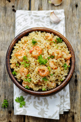 quinoa with shrimp and parsley