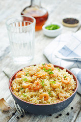 quinoa with shrimp and parsley