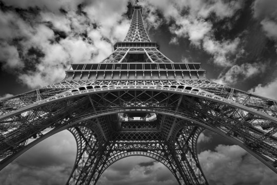 Eiffel tower black and white wide view