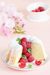 Vanilla bundt cake with fresh raspberries 