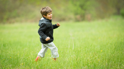enfant qui joue