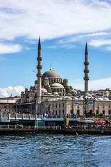 Fototapeta na wymiar Galata bridge and mosque, Eminonu, Istanbul, Turkey