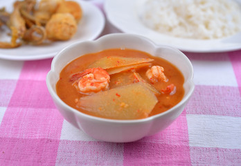 sour curry with papaya and shrimp