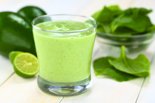Green avocado, spinach, lime, yogurt smoothie