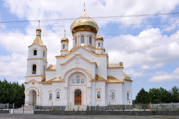 Fototapeta na wymiar Orthodox church in Ukraine