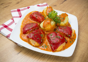 Plato de pimientos rellenos