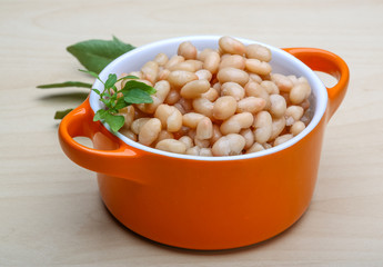 White canned beans