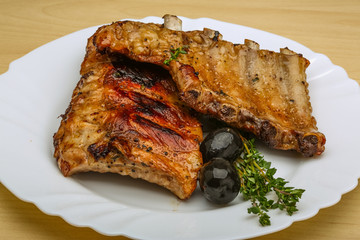 Roasted pork ribs