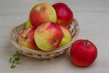 Few apples