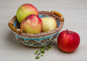 Few apples