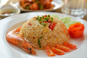 Fried rice with shrimp