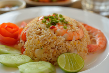 Fried rice with shrimp