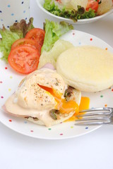 エッグベネディクト