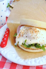 エッグベネディクト