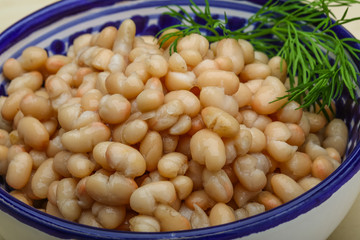 White canned beans