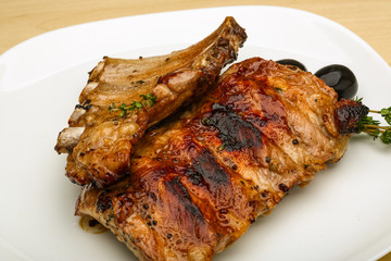 Roasted pork ribs