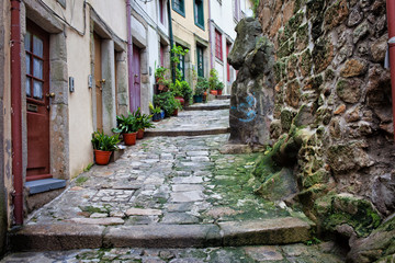 Fototapeta na wymiar Medieval Narrow Alley in the Old Town of Porto