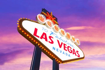 Schilderijen op glas Welcome To Fabulous Las Vegas Nevada Sign © somchaij