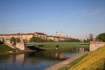 Obraz premium Vilnius Neris embankment