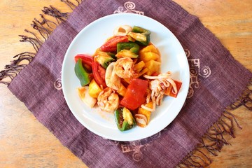 Pad Bprieow Wann : Thai food