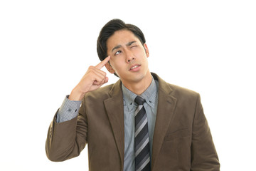 頭痛を訴える男性