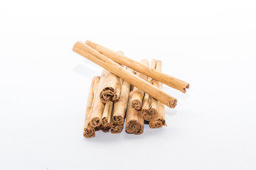 various spices to cook a variety of flavors, cinnamon
