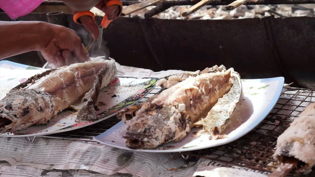 Fresh Whole snakehead fish roasted