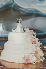 Fine festive pie in three circles 2797.