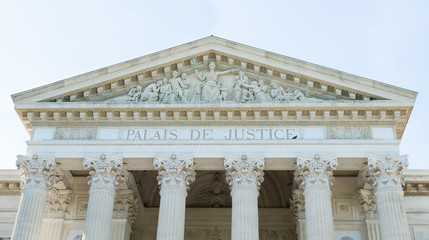 Palais de justice de Nîmes