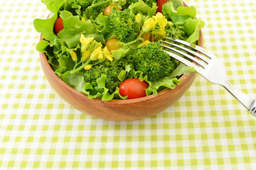 新鮮なサラダ