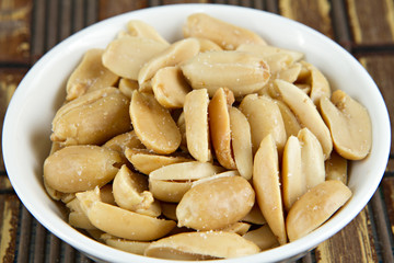 Peanuts drying