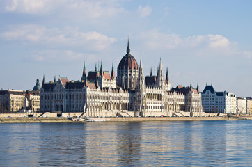 Fototapeta premium Budynek parlamentu w Budapeszcie na Węgrzech