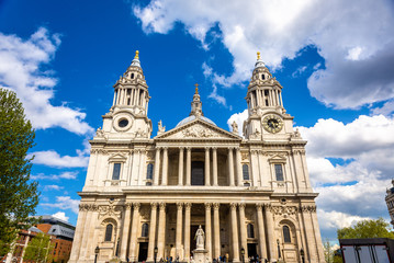 Fototapeta na wymiar Facade of St Paul's Cathedral in London - England