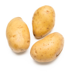 Tre patate crude 
