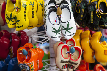 wooden shoes in many colors