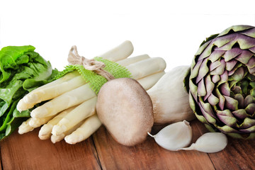 Spargel, Artischocke und  Kräuterseitling