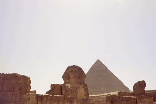 Egypt, Cairo, Giza, Picture of Sphinx and Khafra's pyramid