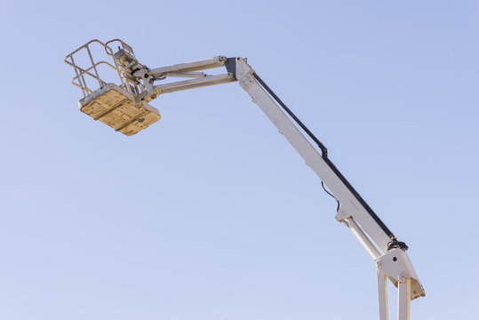 Gr&uacute;a elevadora.