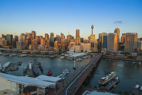 Australia, Sydney, Darling Harbor at sunset