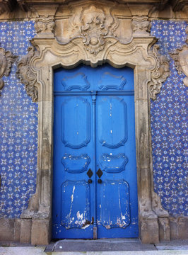 Portugal, Braga, Palacio do Raio, Blue baroque door