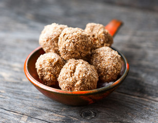 Raw snacks with nuts and seeds