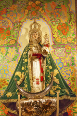 Mary Baby Jesus Statue Basilica Santa Iglesia Collegiata Madrid