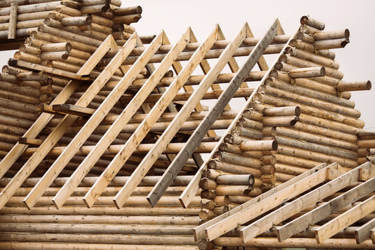 truss system log building under construction