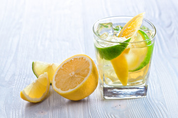 gin and tonic